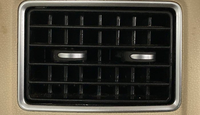 2012 Volkswagen Vento HIGHLINE DIESEL, Diesel, Manual, 68,321 km, Rear AC Vents