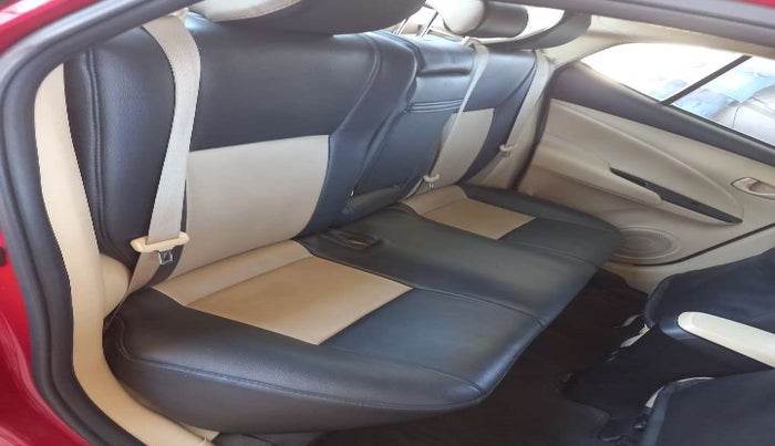 2018 Toyota YARIS J MT, Petrol, Manual, 24,612 km, Second-row right seat - Cover slightly stained