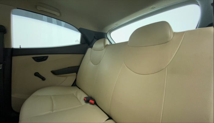 2017 Hyundai Eon ERA PLUS, Petrol, Manual, 51,324 km, Right Side Door Cabin View