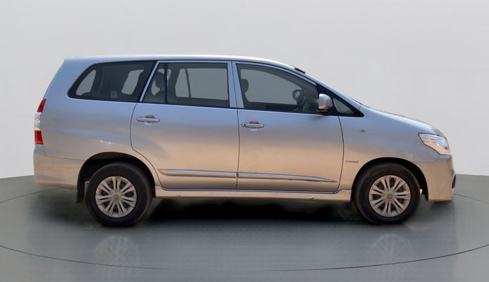 2015 Toyota Innova 2.5 GX 7 STR, Diesel, Manual, 21,946 km, Right Side View