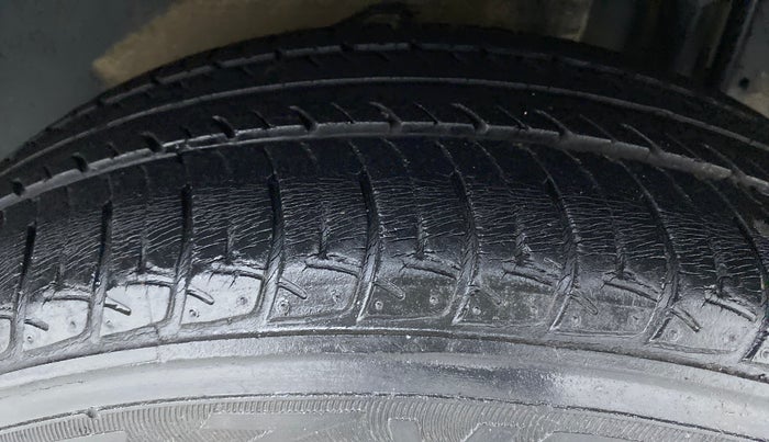 2017 Nissan Micra Active XV S, Petrol, Manual, 25,118 km, Left Rear Tyre Tread