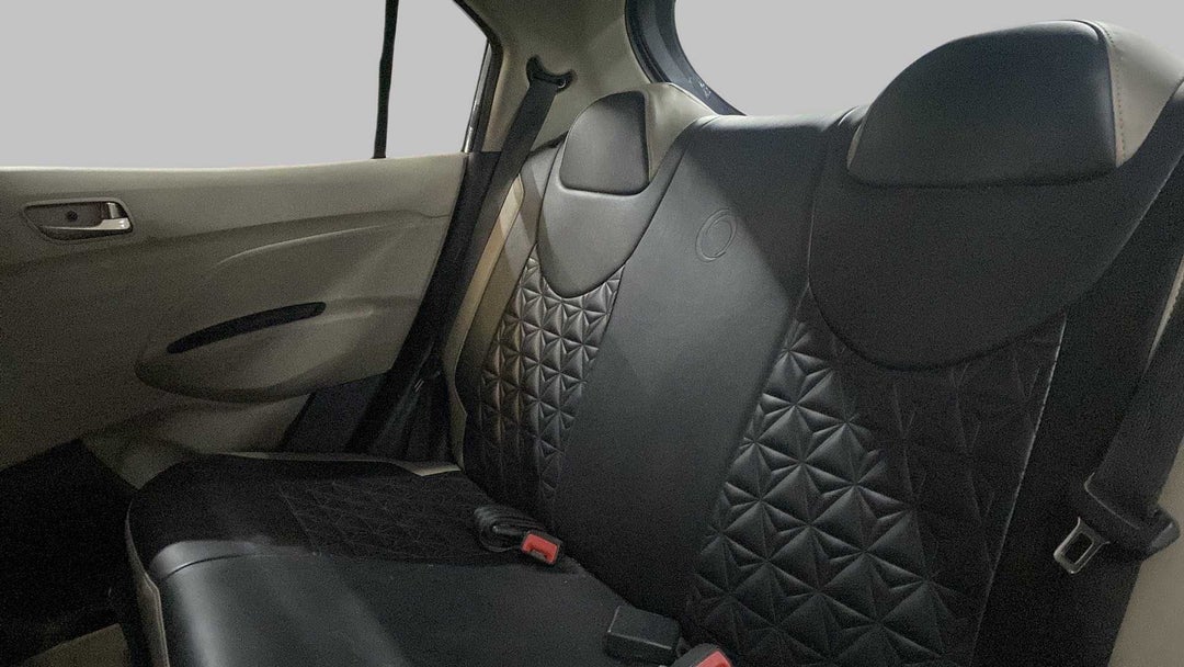 Right Side Rear Door Cabin