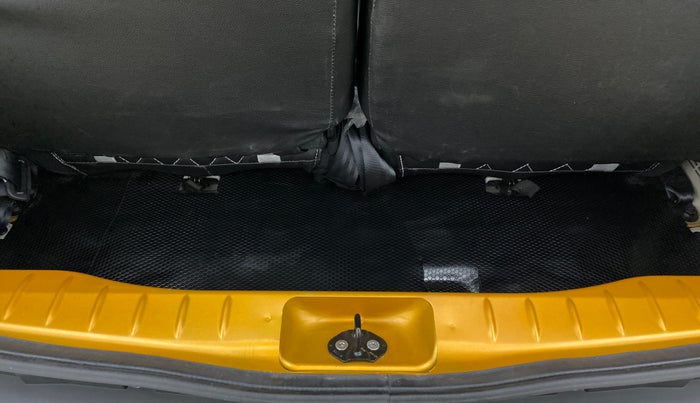 2022 Renault TRIBER 1.0 RXZ, Petrol, Manual, 8,336 km, Boot Inside