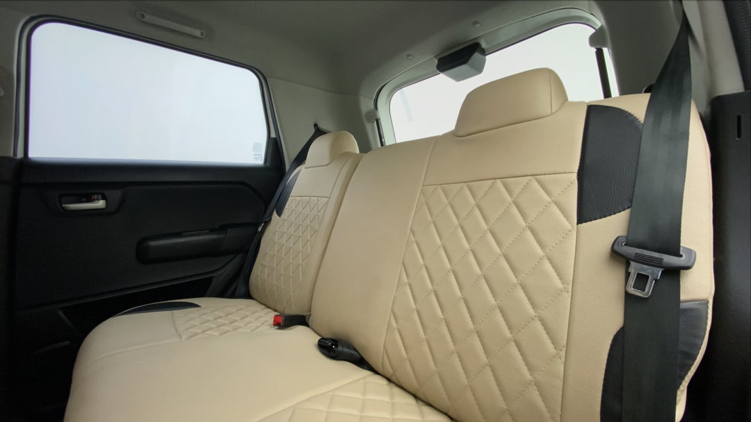 Right Side Rear Door Cabin