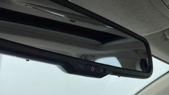 MITSUBISHI LANCER EX-Ceiling Scratch