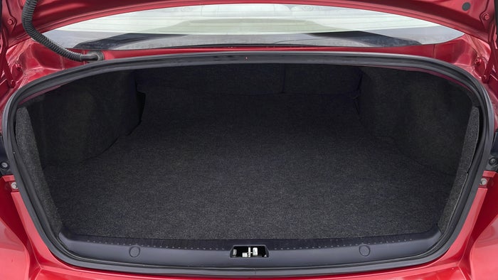 MITSUBISHI LANCER EX-Boot Inside View
