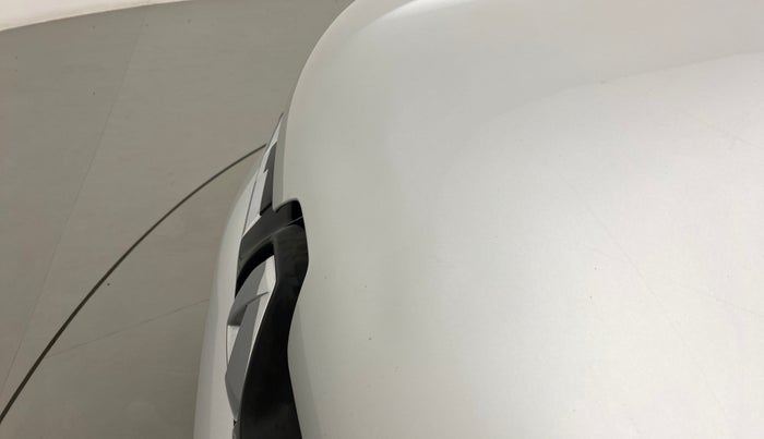 2018 Renault Kwid 1.0 RXT Opt, Petrol, Manual, 63,276 km, Bonnet (hood) - Slightly dented