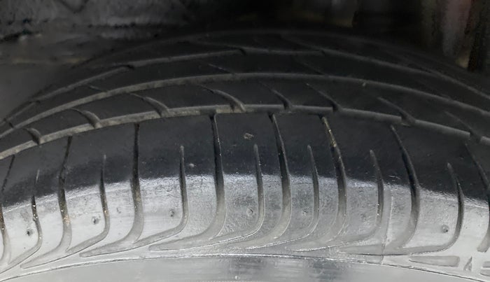 2019 Toyota YARIS J MT, Petrol, Manual, 27,652 km, Left Rear Tyre Tread