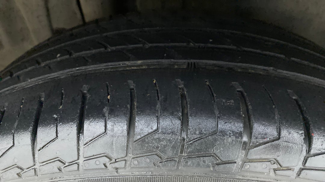 Right Rear Tyre Tread