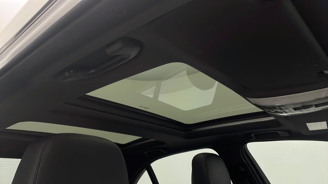 Interior Sunroof/Moonroof