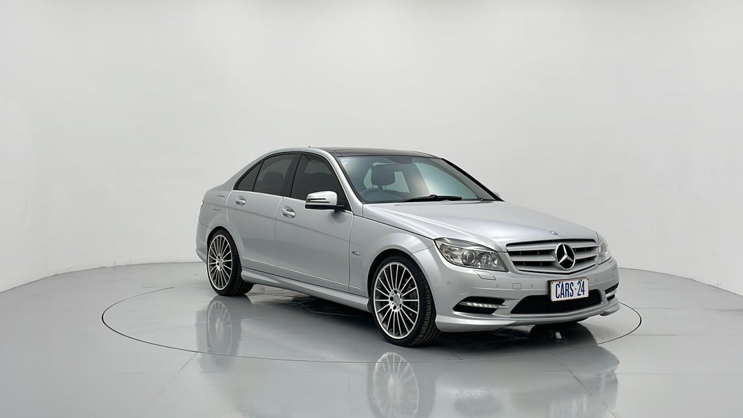 Right Front Diagonal (45- Degree) View