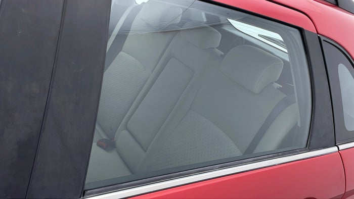 MITSUBISHI ASX-Window Glass / Quarter Glass LHS Rear Scratch