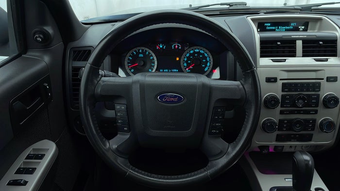 FORD ESCAPE-Steering Wheel Close-up