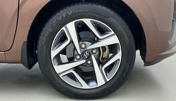 2020 Hyundai AURA SX 1.2 (O), Petrol, Manual, 11,800 km, Right Front Wheel