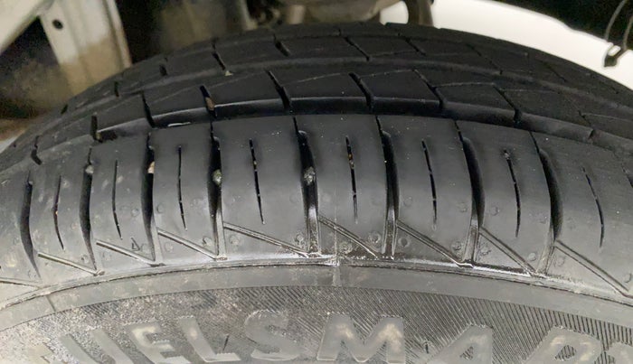 2022 Maruti Alto VXI, Petrol, Manual, 1,457 km, Left Rear Tyre Tread