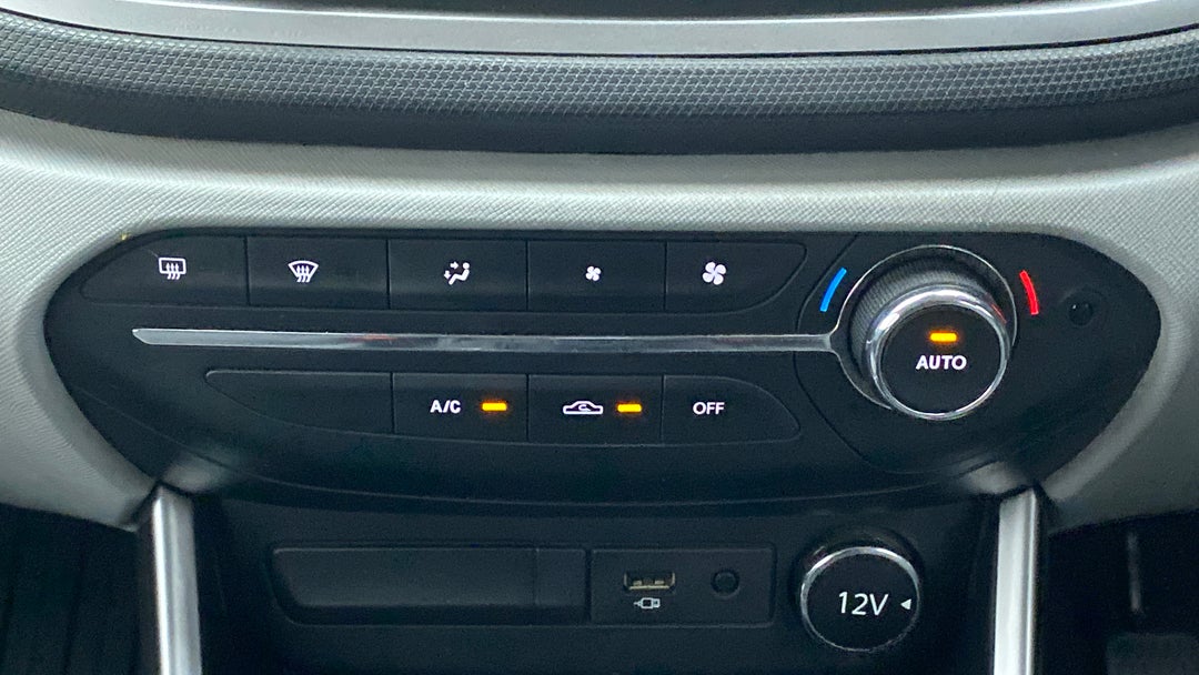 Automatic Climate Control 