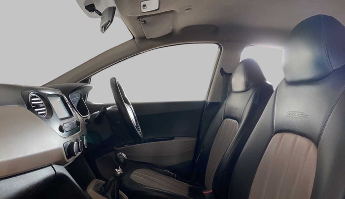 2017 Hyundai Grand i10 SPORTZ (O) 1.2 KAPPA VTVT, Petrol, Manual, 80,554 km, Right Side Front Door Cabin