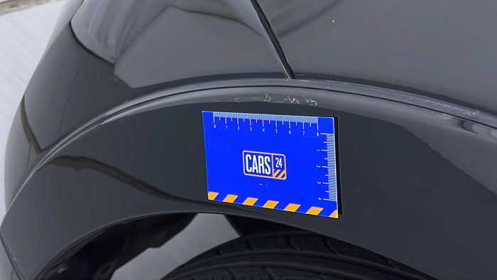 MITSUBISHI PAJERO-Fender LHS Scratch