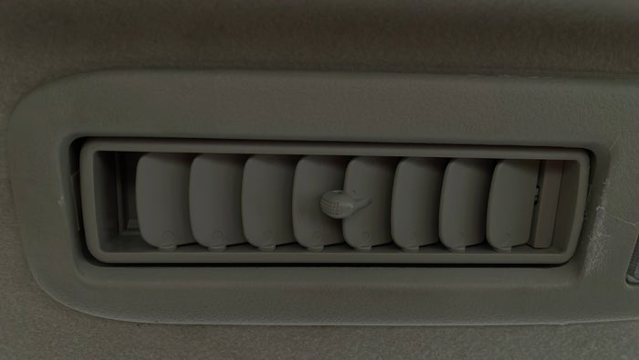 MITSUBISHI PAJERO-Rear AC Vents