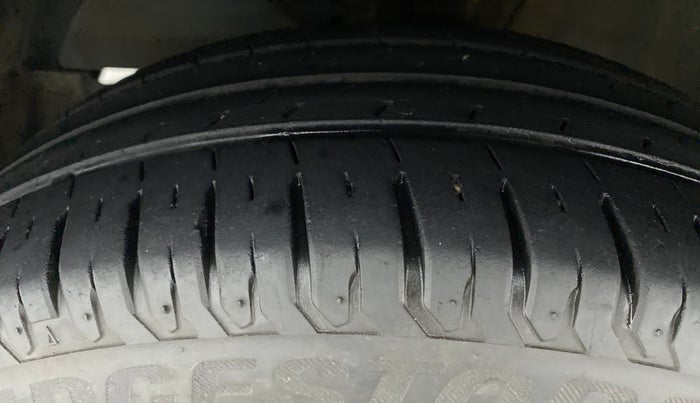 2019 Maruti XL6 ZETA MT, Petrol, Manual, 21,222 km, Left Front Tyre Tread