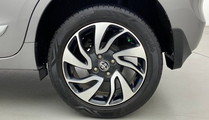 2022 Toyota Glanza V, Petrol, Manual, 25,720 km, Left Rear Wheel