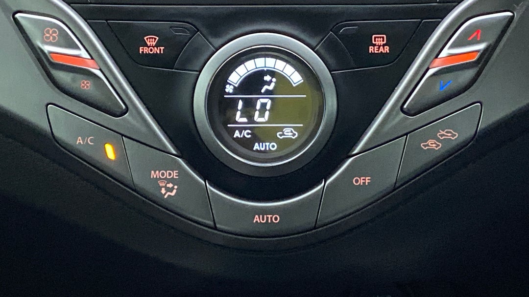 Automatic Climate Control 