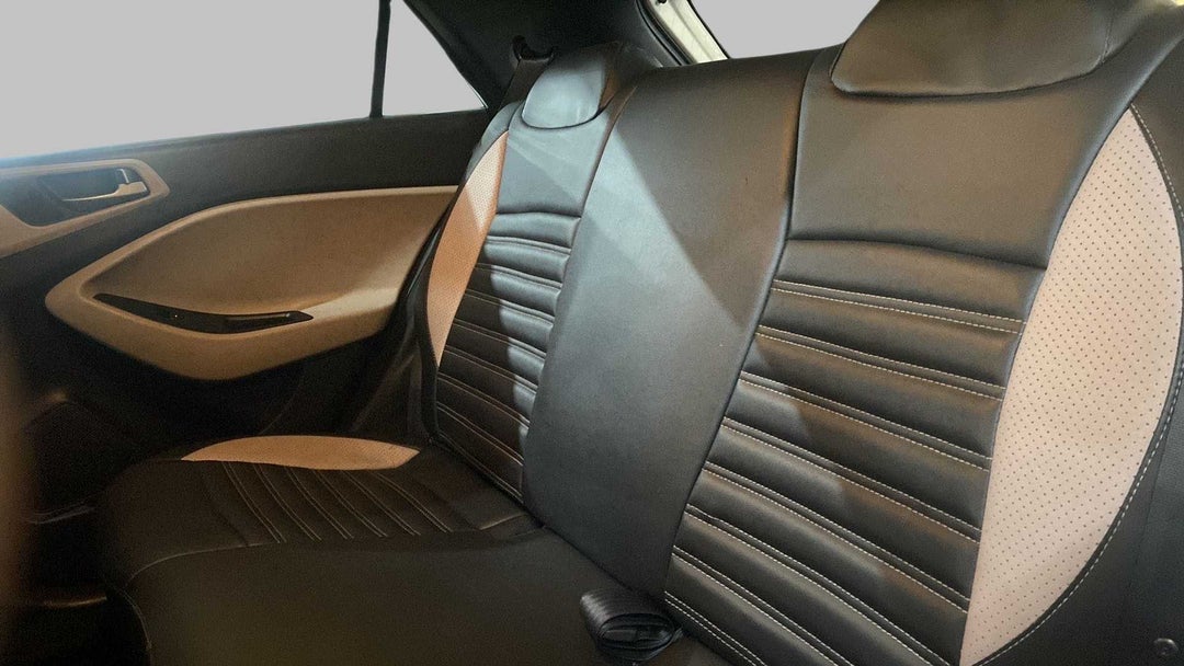 Right Side Rear Door Cabin