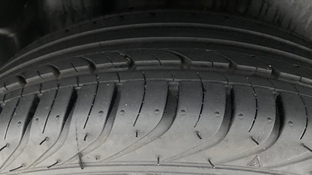 Right Rear Tyre Tread
