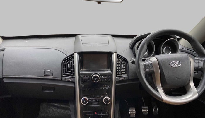 2019 Mahindra XUV500 W11, Diesel, Manual, 83,636 km, Dashboard