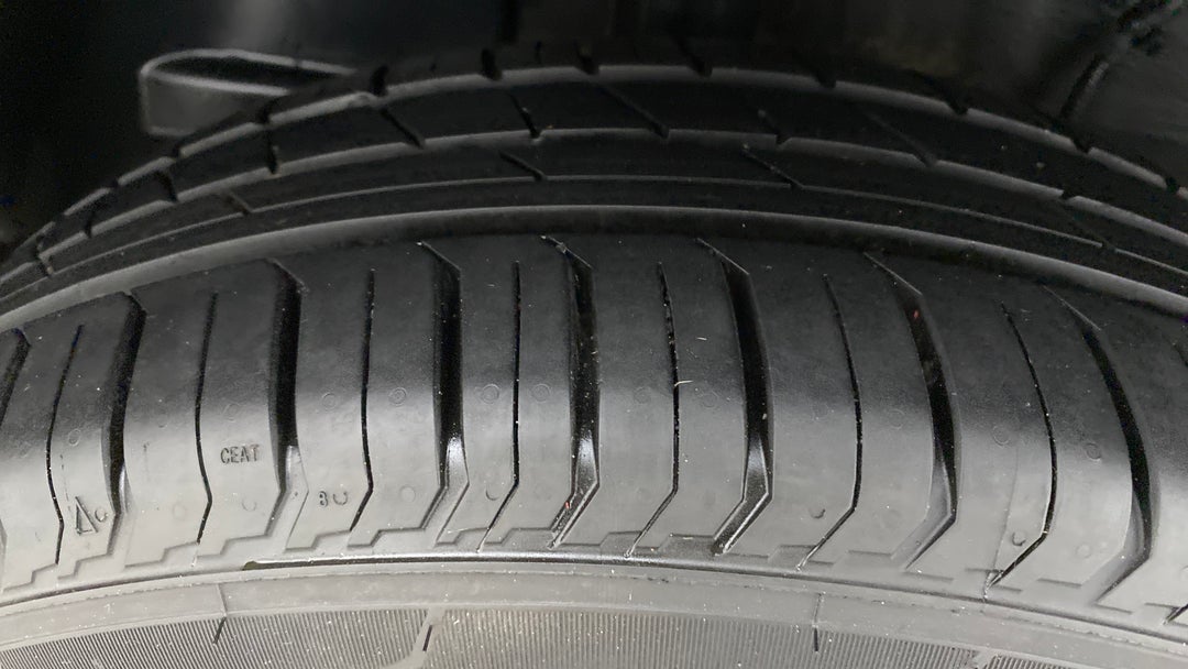 Right Rear Tyre Tread