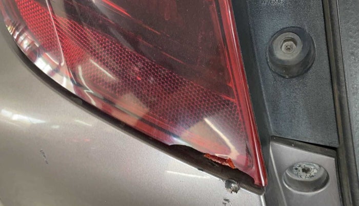 2015 Honda Jazz 1.2L I-VTEC V AT, Petrol, Automatic, 90,944 km, Left tail light - Minor damage