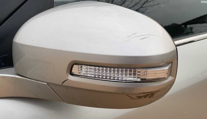2015 Maruti Swift VXI, Petrol, Manual, 84,906 km, Left rear-view mirror - Minor scratches