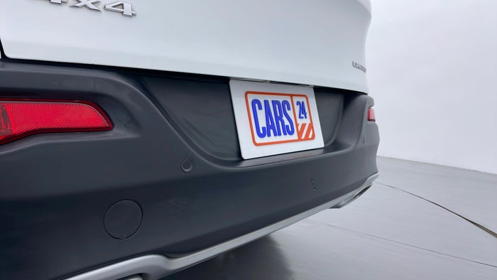 JEEP CHEROKEE-Bumper Rear Faded