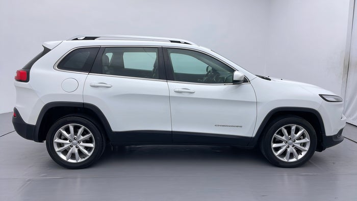 JEEP CHEROKEE-Right Side View