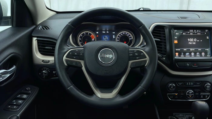 JEEP CHEROKEE-Steering Wheel Close-up