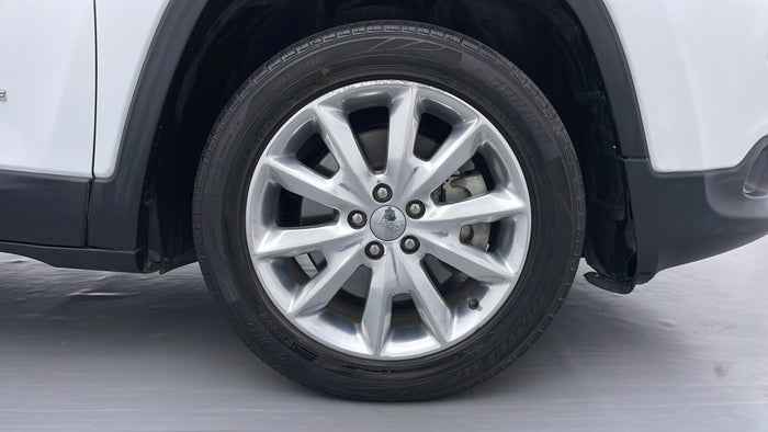 JEEP CHEROKEE-Right Front Tyre