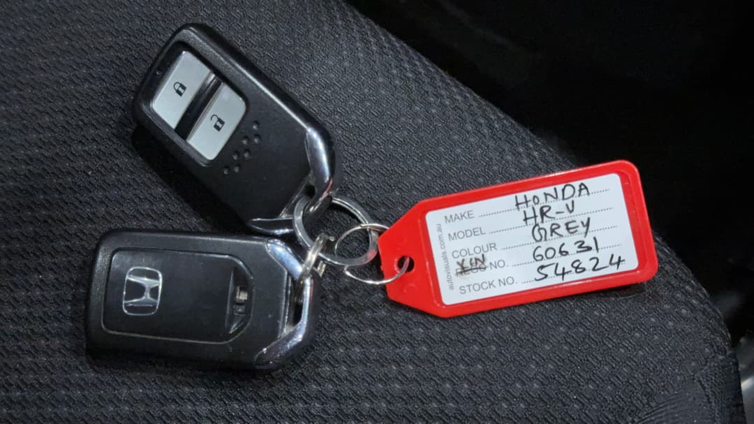 2017 Honda HR-V Vti-s, Automatic, 85115 km, Key Close-up