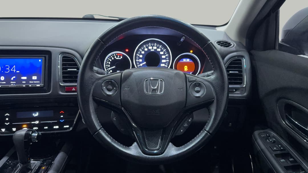 2017 Honda HR-V Vti-s, Automatic, 85115 km, Steering Wheel Close-up