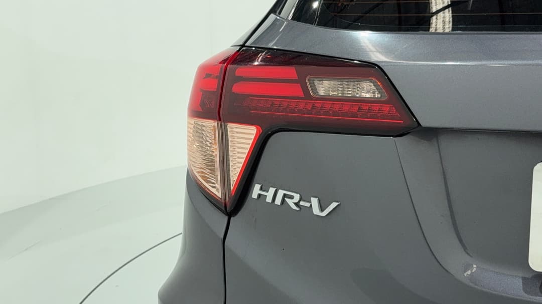 2017 Honda HR-V Vti-s, Automatic, 85115 km, Badge (Boot Left Side)