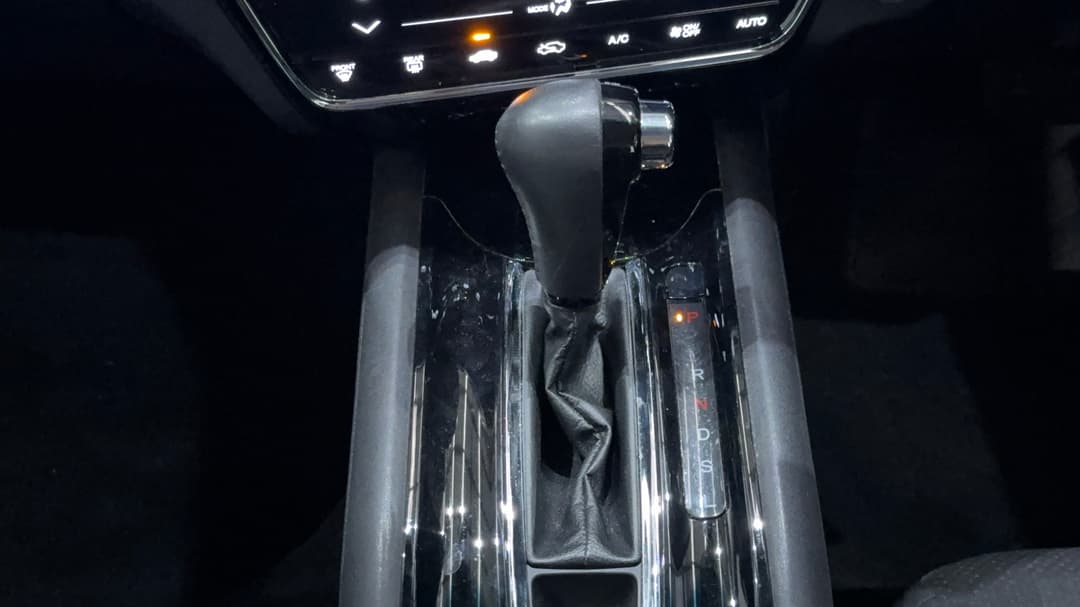 2017 Honda HR-V Vti-s, Automatic, 85115 km, Gear Lever 