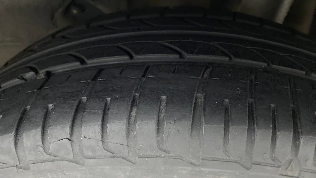 Left Rear Tyre Tread