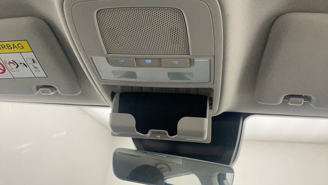 On-Roof Controls/Sunglass holder