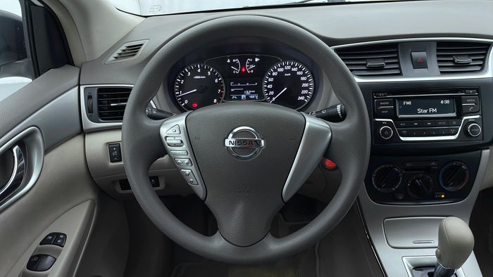 NISSAN SENTRA-Steering Wheel Close-up