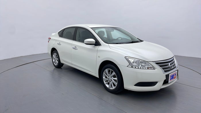 NISSAN SENTRA-Right Front Diagonal (45- Degree) View