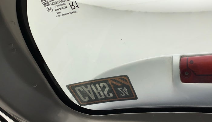 2022 Renault Kwid RXL, Petrol, Manual, 35,167 km, Rear windshield - Minor spot on windshield