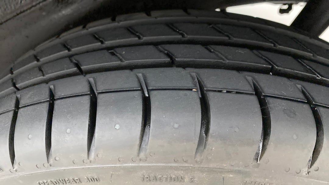 Left Rear Tyre Tread
