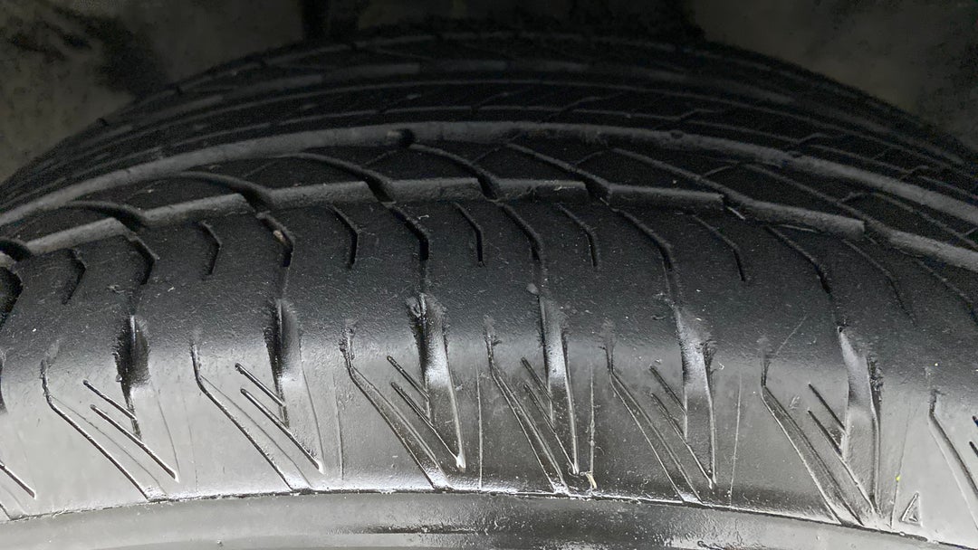 Right Rear Tyre Tread