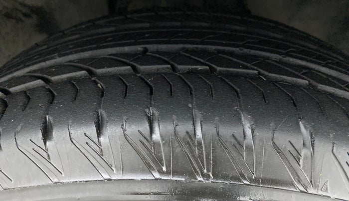 2021 Tata Safari XZ, Diesel, Manual, 11,931 km, Right Rear Tyre Tread
