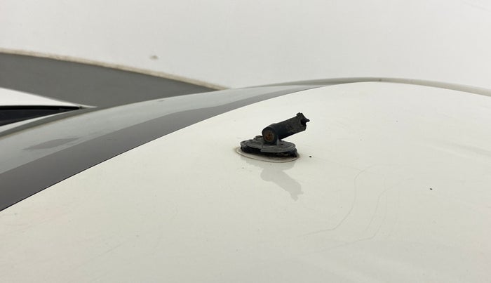 2012 Toyota Etios Liva G SP, Petrol, Manual, 72,731 km, Roof - Antenna has minor damage