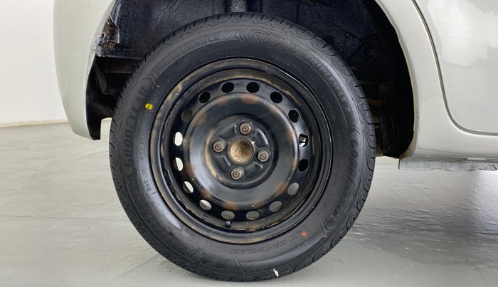 2012 Toyota Etios Liva G SP, Petrol, Manual, 72,731 km, Right Rear Wheel